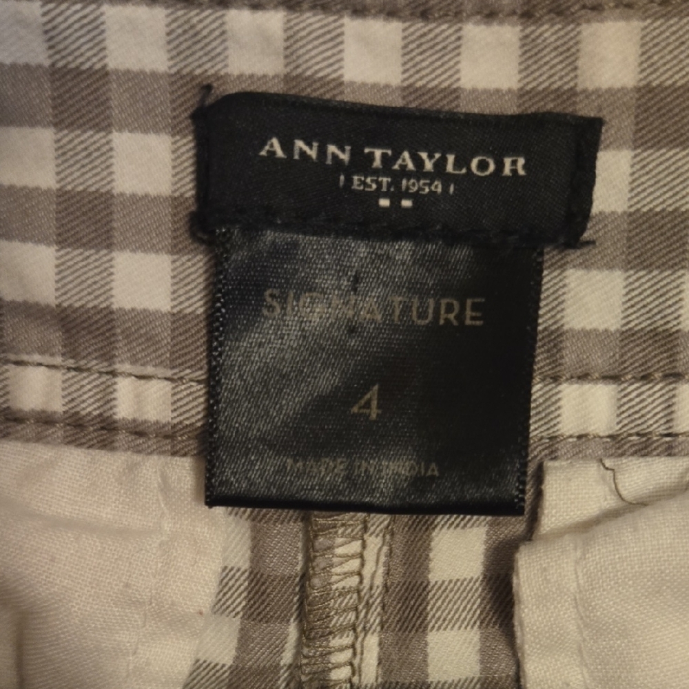 Ann Taylor Gray Bermuda Shorts Classic Style - Picture 2 of 5